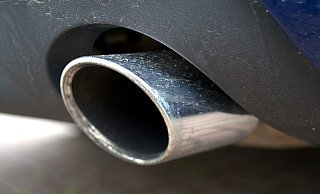 Erneut sind Autofahrer wegen unnötigen Lärms an der Detmolder Straße aufgefallen. - (Symbolbild) Pixabay