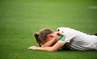 Knieverletzungen sind im Frauenfußball keine Seltenheit. Auch Deutschlands Giulia Gwinn riss sich in ihrer Karriere bereits zweimal das Kreuzband. - Sebastian Gollnow/dpa