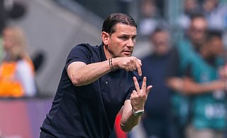 Zurück an der Seitenlinie: Gladbachs Ex-Trainer Gerardo Seoane arbeitet nun in Bern. (Archivbild) - David Inderlied/dpa