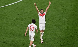 Der beim Torjubel gegen Österreich gezeigte Wolfsgruß hat für Merih Demiral offenbar schwerwiegende Folgen. - Hendrik Schmidt/dpa