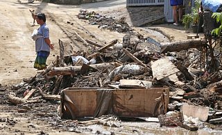 Taifun «Kalmaegi» hinterließ eine Spur der Verwüstung - nun folgt der nächste Sturm. - Jacqueline Hernandez/AP/dpa