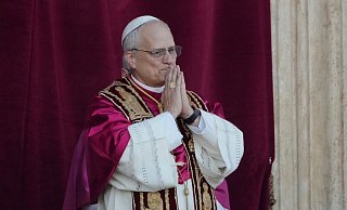 Prevost ist nun der 267. Papst in der Geschichte. - Markus Schreiber/AP/dpa