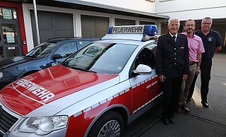Gemeinsam für die Menschen im Kreis Höxter: Kreisbrandmeister Rudolf Lüke (v. l.), Fachbereichsleiter Matthias Kämpfer und Rettungsdienst-Koordinator Hubertus Eilert. - Simone Flörke