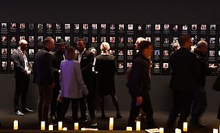 Weimer will die Ausstellung zur Attacke auf das Nova Music Festival besuchen. - Paul Zinken/dpa