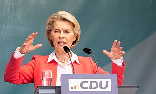 EU-Kommissionspräsidentin Ursula von der Leyen kritisiert die AfD erneut scharf. - Michael Matthey/dpa