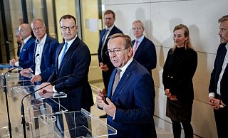 Es gibt eine Enigung im Streit um die Wehrdienst-Reform. - Kay Nietfeld/dpa