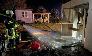 Der entstandene Sachschaden wird auf 100.000 Euro geschätzt. - Feuerwehr Büren