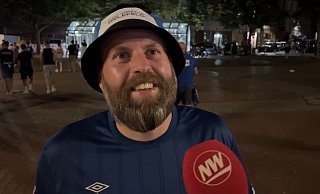 Nach dem Heimsieg gegen Werder Bremen war die Freude bei den Bielefelder Anhängern sichtbar. - Julius Uekmann Nach dem Heimsieg gegen Werder Bremen war die Freude bei den Bielefelder Anhängern sichtbar. - Julius Uekmann