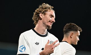 Drei Tore nahm Nick Woltemade ziemlich cool. - Lukáš Grinaj/TASR/dpa