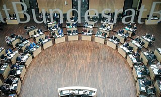 Die Ministerpräsidentinnen und -präsidenten der Länder während der Sitzung im Bundesrat. - Kay Nietfeld/dpa