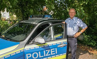 Jedes Jahr auf dem Marktgelände: In diesem Jahr wird Polizeihauptkommissar Erhard Fricke im Polizeibüro Anzeigen aufnehmen, Berichte schreiben und wenn Zeit ist, auch auf Streife gehen. - Noah Brümmelhorst