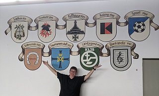Die Vorsitzende der Vereinsgemeinschaft Yvonne Otto weiß, wie unverzichtbar die Bürgerhalle für das Vereinsleben in Haarbrück ist. - Burkhard Battran