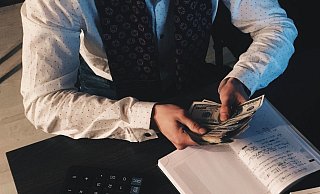 Ein Bielefelder Rechtsanwalt prellte seine eigenen Mandanten. - Symbolbild: Pexels
