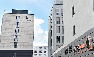 Neue Hotels ziehen Touristen an, wie Charlys House und Légère am Neumarkt. Verträgt der Markt in Bielefeld noch mehr? - Christian Weische