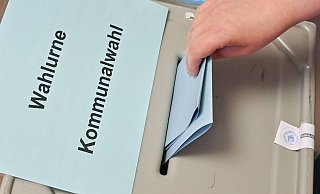 Die AfD könnte bei der Kommunalwahl in Bielefeld ein zweistelliges Ergebnis erzielen. - Patrick Pleul/dpa Die AfD könnte bei der Kommunalwahl in Bielefeld ein zweistelliges Ergebnis erzielen. - Patrick Pleul/dpa