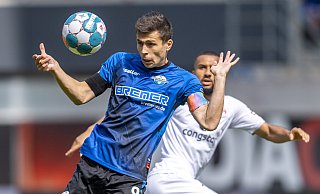 SCP-Kapitän Ron Schallenberg, hier im Heimspiel gegen St. Pauli, konnte die in ihn gesetzen Erwartungen mehr als erfüllen. - picture alliance/dpa