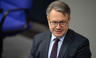 Gehört dem Bundestag seit 2002 an, seit 2014 ist er stellvertretender Vorsitzender der Unionsfraktion: Georg Nüßlein. - Foto: Soeren Stache/zb/dpa