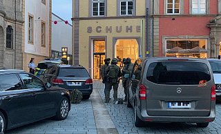 Das Spezialeinsatzkommando der Polizei war mehrere Stunden vor Ort in Paderborn. - Ralph Meyer