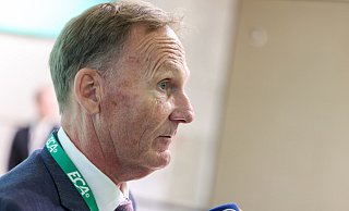 Will sich nicht an Spekulationen um Hansi Flick beteiligen: Hans-Joachim Watzke. - Gerald Matzka/dpa