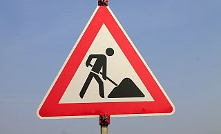 In Verl wird am Wasserrohrnetz gearbeitet. Das führt zu Beeinträchtigungen des Straßenverkehrs.