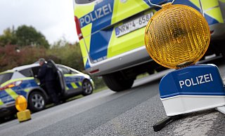 Der Ford Focus der Bielefelderin kollidierte nahezu ungebremst mit dem Streifenwagen. - Symbolfoto: Niklas Tüns