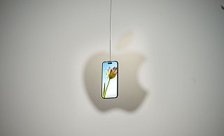 Das schlankere iPhone Air zeigt, wohin die Reise bei Apples Smartphones geht. - Andrej Sokolow/dpa