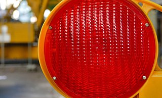 Wegen der Baustelle wird die Höchstgeschwindigkeit deutlich herabgesetzt. Am Freitag geht es los. - Symbolbild: Pixabay