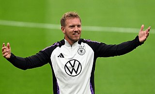 Julian Nagelsmann ist in Kontakt mit Florian Wirtz, will dem 22-Jährigen aber zu keinem Verein raten. - Federico Gambarini/dpa
