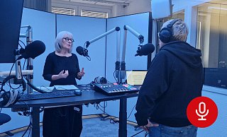 Heike Lütgert im Ostwestfälle Podcast Gespräch mit Moderatorin Birgitt Gottwald. - Michaela Heinze