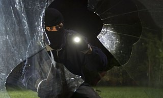 Mit dem richtigen Verhalten kann man die eigenen vier Wände zusätzlich sichern. - picture alliance / dpa