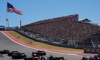 Max Verstappen wehrte gleich beim Start alle Attacken ab. - John Locher/Pool AP/AP/dpa