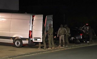 Ein Spezial-Einsatz-Kommando (SEK) wurde zur Unterstützung hinzugezogen. - Charlotte Mahncke