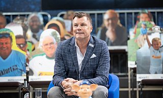 Thomas Helmer, ehemaliger Profi und Aufsichtsrat von Arminia Bielefeld, feiert am Ostermontag seinen 60. Geburtstag. - PR