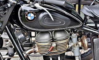 In Löhne wurde zu Beginn der Woche ein BMW-Motorrad gestohlen. Die Polizei bittet um Hinweise. Das Bild zeigt symbolisch eine andere BMW-Maschine. - Pixabay