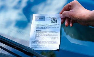 So sah der Zettel aus, den Anwohner und andere, die in der Hardenbergstraße geparkt haben, kürzlich von der Stadt Herford erhalten haben. Ein Mitarbeiter habe den Anliegern erklärt, dass 55 Euro anfallen würden. - Kathrin Weege