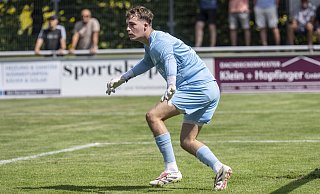 Keeper Luis Weber hat ein angerissenes Innenband. Er fehlt dem VfL ein paar Wochen. - Jörg Dieckmann