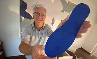 Der ehemalige Einkaufsdirektor der Gerry Weber AG, Achim Helbig, erzählt gerne von seinem Job bei dem Haller Modeunternehmen, macht aber auch keine Hehl daraus, dass ihn die Tätigkeit zunehmend belastet hat. - Frank Jasper