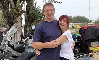 Das Foto aus den Anfangsjahren in Paraguay zeigt Elli und Ernst Pankratz bei einer Motorrad-Tour. Die beiden sind auch Mitglieder im BMW-Club Paraguay, der sich vor zwei Jahren gegründet hat. - Pankratz