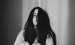 Lisa M. gerät an die falschen Freunde und wird drogenabhängig. Ihre Mutter sucht in der Situation verzweifelt Hilfe - und bekommt sie nicht. Nun möchte sie anderen Eltern in ähnlichen Situation helfen. - Symbolbild Pixabay