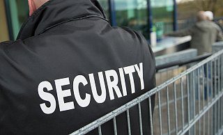 Wann wie viele Sicherheitskräfte bei den unterschiedlichen Veranstaltungen in Bünde zum Einsatz kommen, ergibt sich bei der Stadt Bünde nach einer Matrix, aus der ein Gefährdungspotenzial zu ersehen ist. - Marijan Murat/dpa