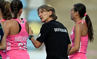 Bundestrainerin Janneke Schopman hat noch viel Arbeit. - Federico Gambarini/dpa