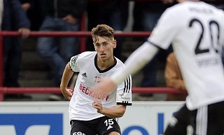 Belohnung: Charalambos Makridis hat sich einen Stammplatz beim SC Verl verdient. - Henrik Martinschledde