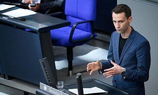 Andreas Audretsch (Bündnis 90/Die Grünen) will insbesondere die Baubranche kräftig fördern. - Bernd von Jutrczenka/dpa