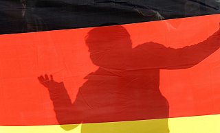 Wer sind die neuen Rechten, die sich seit dem Höhepunkt der Zuwanderung 2015 gegen Migration und Asylbewerber engagieren? Bielefelder Forscher wollen das jetzt herausfinden. - Symbolfoto: picture alliance