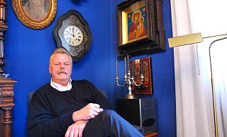 Seit 28 Jahren lebt und wirkt der katholische Pfarrer Wilhelm Koch in Brakel. - Helga Krooß