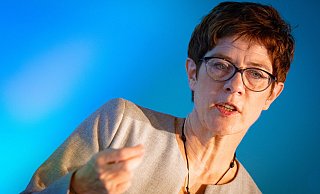 Annegret Kramp-Karrenbauer hat angekündigt, sich vom CDU-Parteivorsitz zurückziehen zu wollen. - Mike-Dennis Müller
