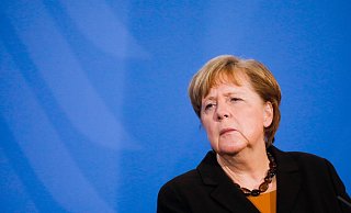Laut «Bild»-Zeitung denkt auch Kanzlerin Merkel über eine Änderung des Infektionsschutzgesetzes nach. - Foto: Markus Schreiber/AP POOL/dpa