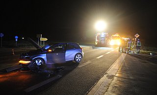 Bei dem Zusammenstoß von zwei Autos auf der Kreuzung L770/Niedermehner Straße in Levern wurden drei Menschen leicht verletzt. - Joern Spreen-Ledebur
