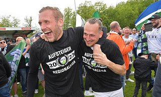 Der FC Gütersloh siegt 2:0 im Heidewald gegen Sportfreunde Lotte und macht damit den Aufstieg perfekt. - Jens Dünhölter