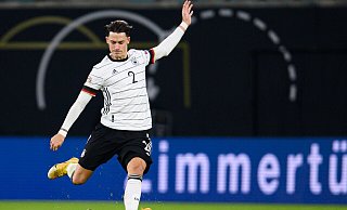 Robin Koch spielt jetzt für die Frankfurter Eintracht. - Robert Michael/dpa-Zentralbild/dpa